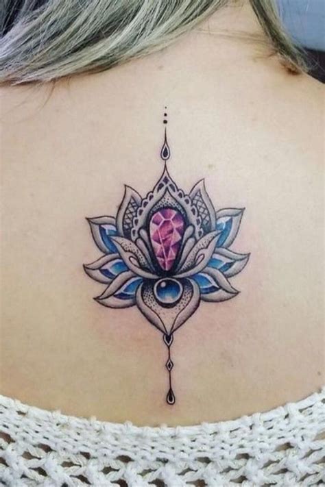 lotus çiçeği tattoo